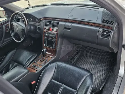 Mercedes-Benz E 320 2001 года за 4 750 000 тг. в Жанаозен – фото 3