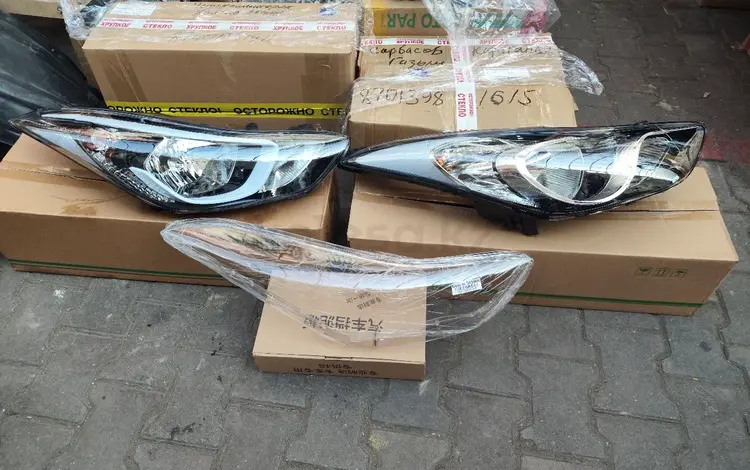 Стекло фара Элантра за 8 990 тг. в Алматы