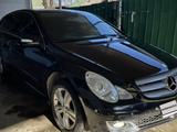 Mercedes-Benz R 500 2007 годаүшін6 300 000 тг. в Алматы