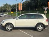 Volkswagen Touareg 2005 годаүшін4 000 000 тг. в Алматы – фото 2