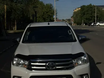 Toyota Hilux 2024 года за 23 000 000 тг. в Уральск – фото 2
