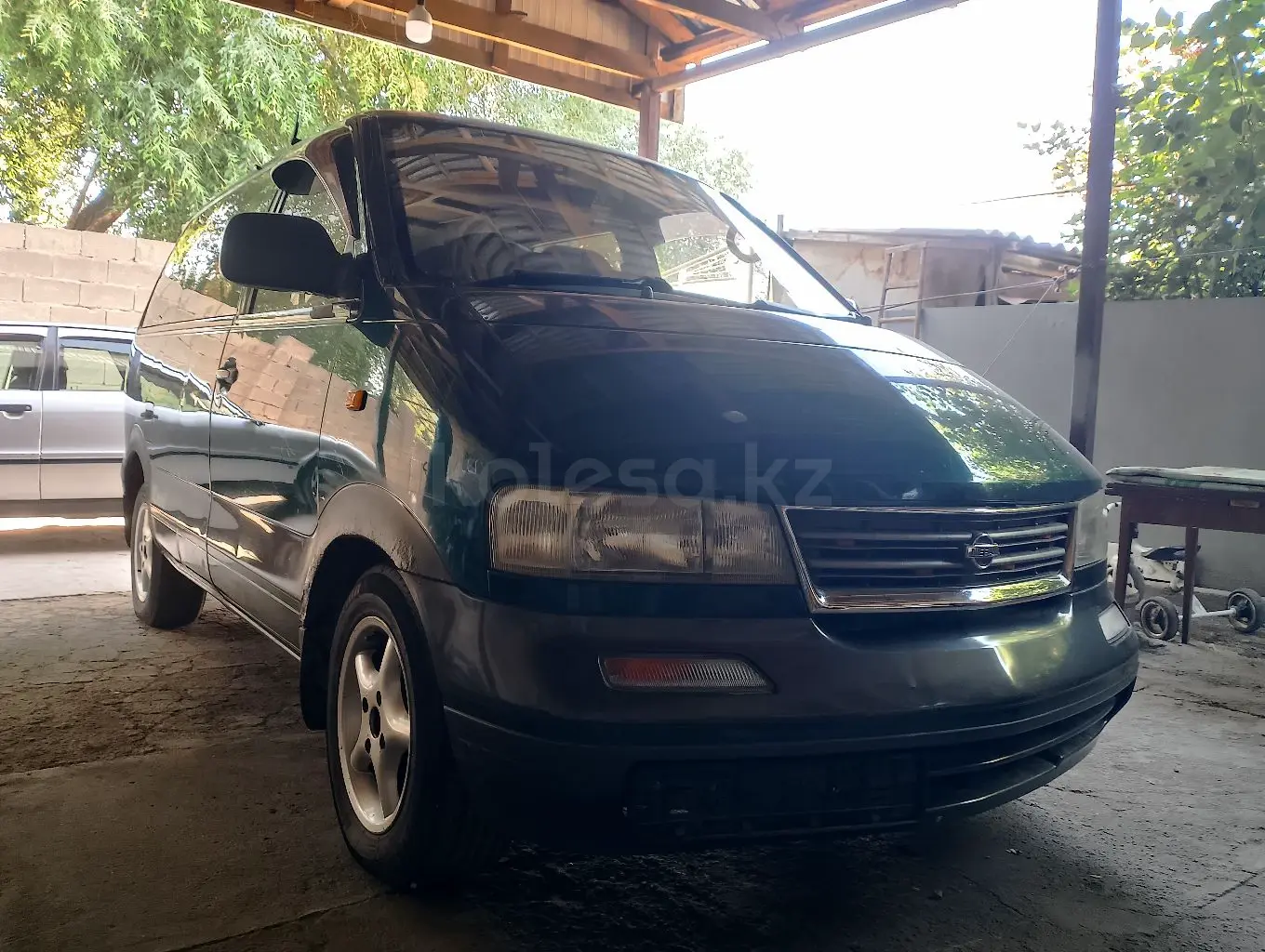 Nissan Largo, 1994