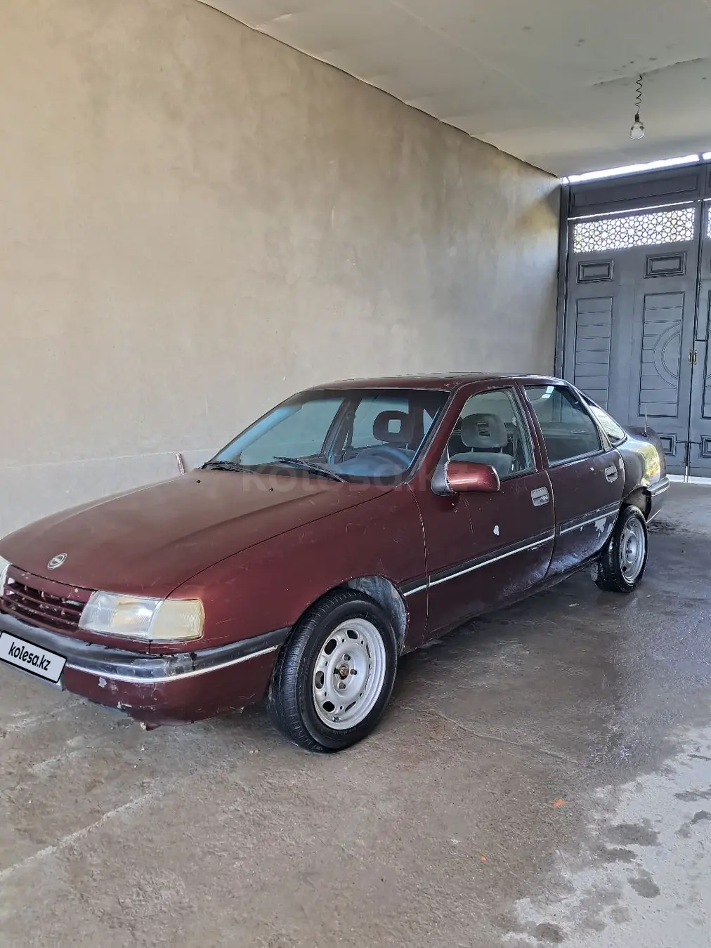 Opel Vectra, 1990
