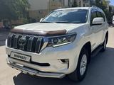 Toyota Land Cruiser Prado 2021 года за 26 000 000 тг. в Актобе – фото 2