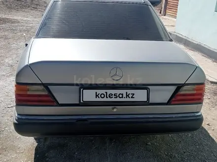Mercedes-Benz E 230 1991 года за 1 450 000 тг. в Кызылорда – фото 2
