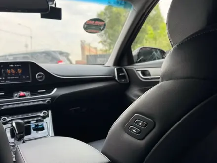 Hyundai Grandeur 2017 года за 11 100 000 тг. в Алматы – фото 28