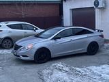 Hyundai Sonata 2010 года за 4 600 000 тг. в Атырау – фото 3