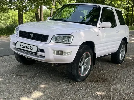 Toyota RAV4 1995 года за 3 100 000 тг. в Алматы