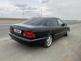 Mercedes-Benz E 280 1998 года за 4 200 000 тг. в Туркестан – фото 4