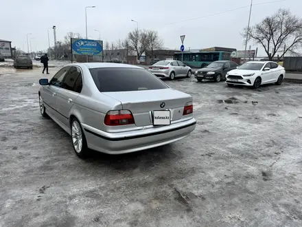 BMW 528 1999 года за 3 500 000 тг. в Караганда – фото 4