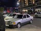 Mercedes-Benz E 230 1989 годаfor1 650 000 тг. в Астана