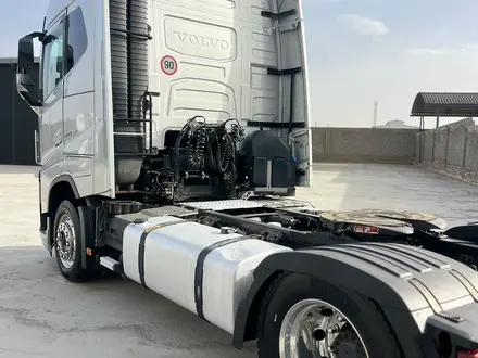 Volvo  FH 2015 года за 37 000 000 тг. в Шымкент – фото 13