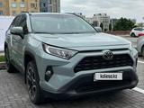 Toyota RAV4 2021 года за 13 800 000 тг. в Алматы – фото 4