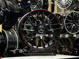 Одно-широкие Диски R18 5x112 Mercedes-Benz в наличии Астана! за 263 000 тг. в Астана – фото 2