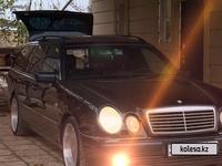 Mercedes-Benz E 320 1998 года за 4 906 250 тг. в Жанаозен