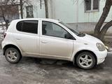 Toyota Yaris 2001 года за 3 300 000 тг. в Усть-Каменогорск – фото 2