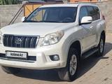 Toyota Land Cruiser Prado 2010 года за 12 900 000 тг. в Актобе – фото 2