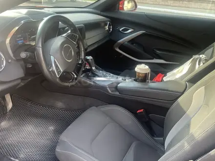 Chevrolet Camaro 2019 года за 15 000 000 тг. в Астана – фото 15