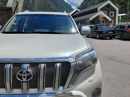 Toyota Land Cruiser Prado 2014 года за 17 000 000 тг. в Актобе – фото 7
