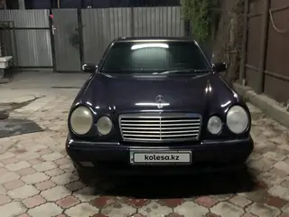 Mercedes-Benz E 280