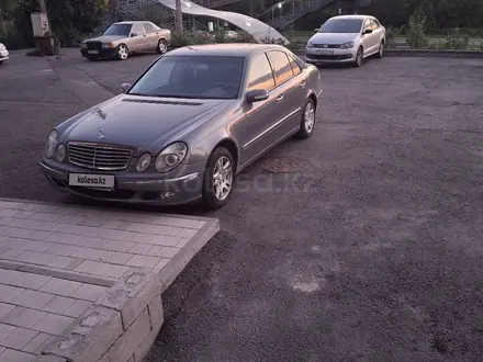 Mercedes-Benz E 320 2003 года за 3 600 000 тг. в Алматы – фото 3