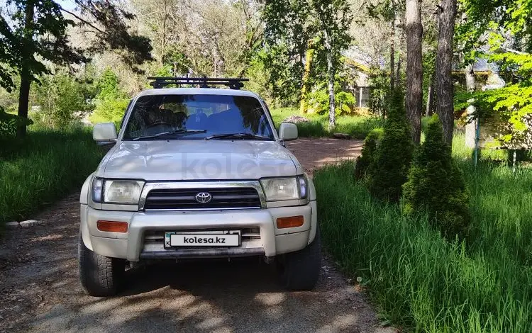 Toyota Hilux Surf 1996 годаүшін2 400 000 тг. в Алматы