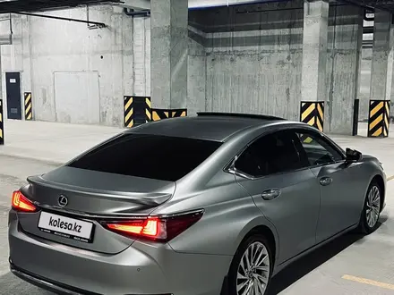 Lexus ES 300h 2020 года за 25 800 000 тг. в Алматы – фото 11