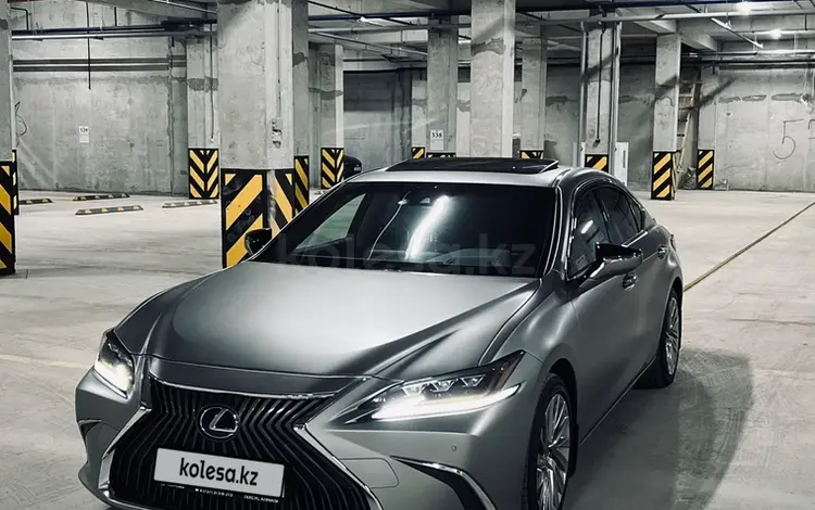 Lexus ES 300h 2020 года за 25 800 000 тг. в Алматы