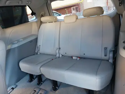 Toyota Sienna 2014 года за 9 500 000 тг. в Актобе – фото 15