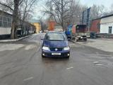 Volkswagen Sharan 2002 года за 2 400 000 тг. в Алматы