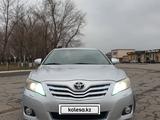 Toyota Camry 2010 годаүшін8 200 000 тг. в Тараз – фото 2