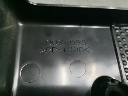 Крышка двигателя пластиковая MIVEC на Мицубиси Паджеро 4 3.8 за 20 000 тг. в Алматы – фото 2