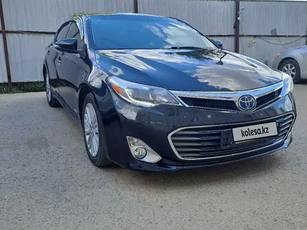 Toyota Avalon 2015 года за 7 800 000 тг. в Актобе – фото 12