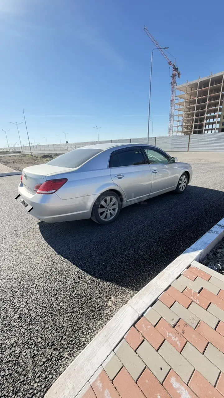 Toyota Avalon, 2005