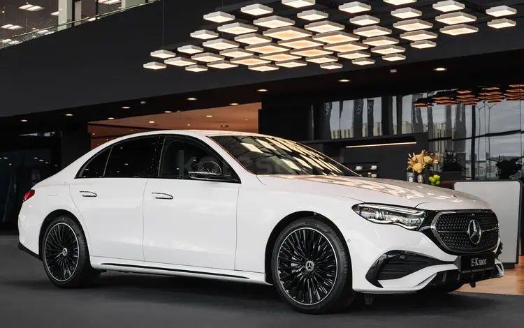 Mercedes-Benz E 300 Premium 2024 года за 55 000 000 тг. в Астана
