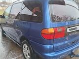 Volkswagen Sharan 1996 года за 1 500 000 тг. в Казыгурт – фото 5