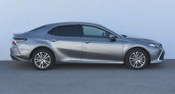 Toyota Camry 2023 года за 15 800 000 тг. в Атырау – фото 4