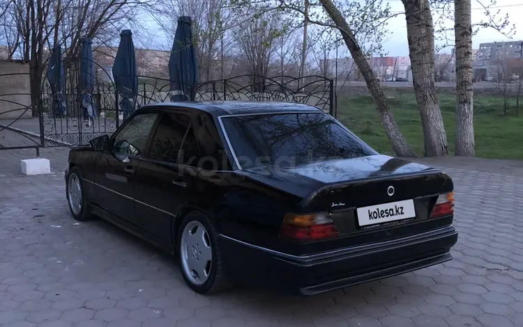 Mercedes-Benz E 200 1992 года за 1 720 000 тг. в Караганда