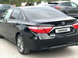 Toyota Camry 2015 года за 9 100 000 тг. в Уральск – фото 5