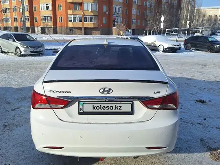 Hyundai Sonata 2013 года за 5 800 000 тг. в Астана – фото 2