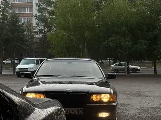 BMW 735