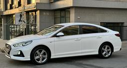 Hyundai Sonata 2019 годаfor8 700 000 тг. в Шымкент – фото 5