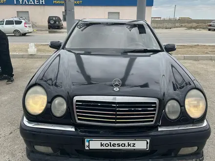 Mercedes-Benz E 280 1997 года за 2 800 000 тг. в Актау