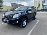 Toyota Land Cruiser Prado 2011 года за 13 990 000 тг. в Караганда