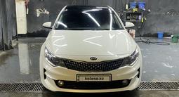 Kia K5 2017 года за 7 800 000 тг. в Алматы – фото 3