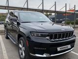 Jeep Grand Cherokee 2022 годаүшін30 050 000 тг. в Алматы – фото 2