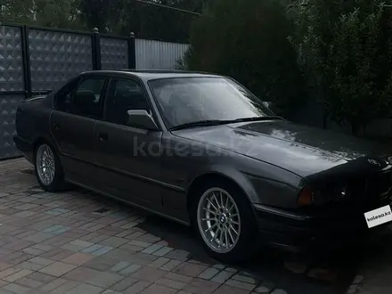 BMW 525 1992 года за 2 100 000 тг. в Алматы – фото 3