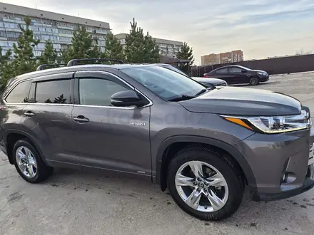 Toyota Highlander 2018 года за 19 000 000 тг. в Астана – фото 2