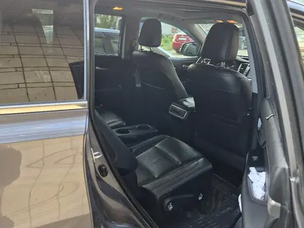 Toyota Highlander 2018 года за 19 000 000 тг. в Астана – фото 13