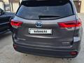 Toyota Highlander 2018 года за 19 000 000 тг. в Астана